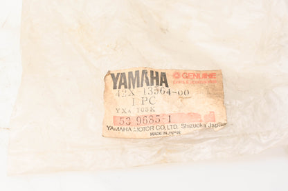 New OEM Yamaha 42X-13564-00-00 Carburetor Joint Cover NOS
