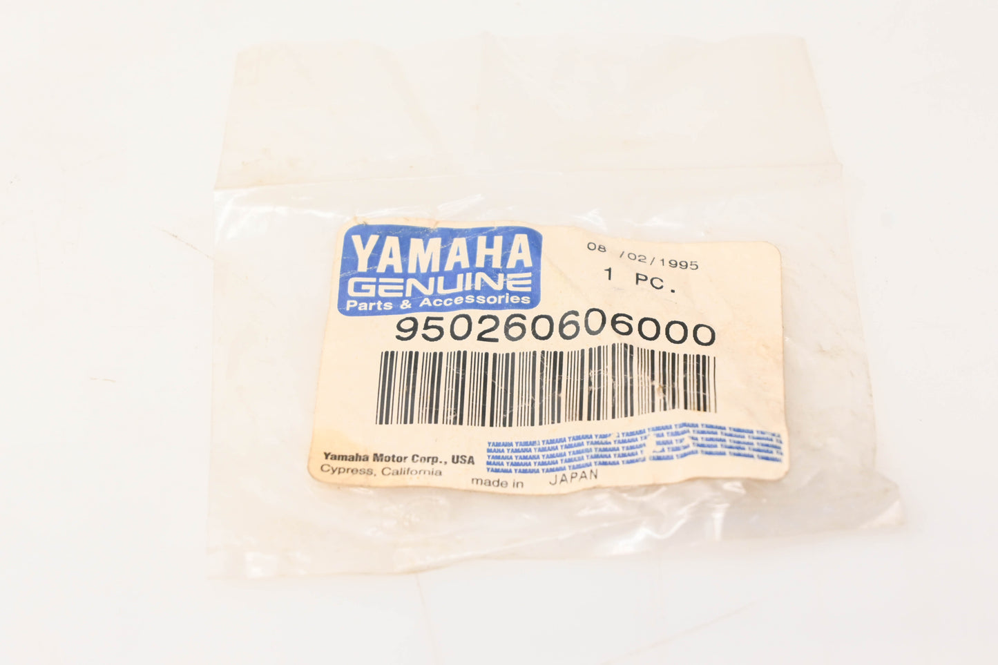 New OEM Yamaha 95026-06060-00 Flanged Bolt NOS