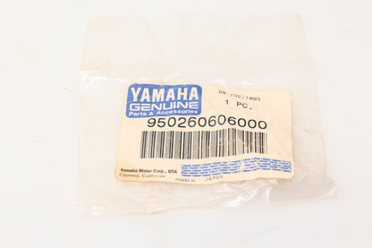 New OEM Yamaha 95026-06060-00 Flanged Bolt NOS