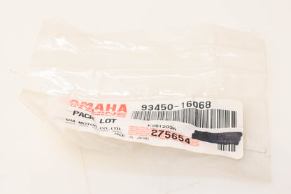 New OEM Yamaha 93450-16068-00 Circlips Qty 2 NOS