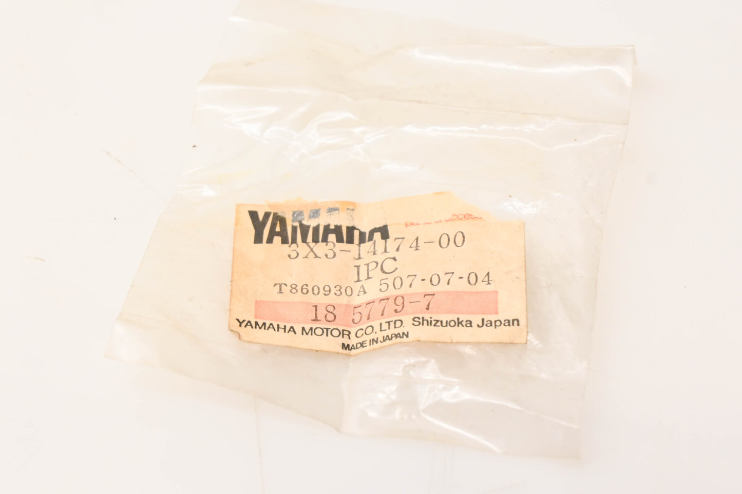 New OEM Yamaha 3X3-14174-00-00 Plunger Cap NOS