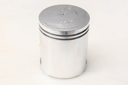 New OEM Yamaha 137-11631-00-96 Piston NOS