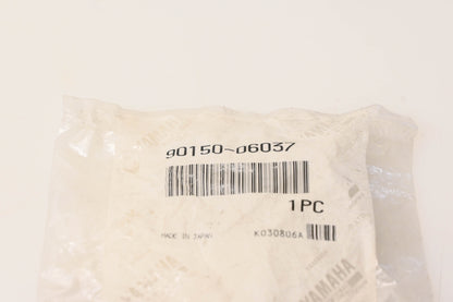New OEM Yamaha 90150-06037-00 Round Head Screw NOS
