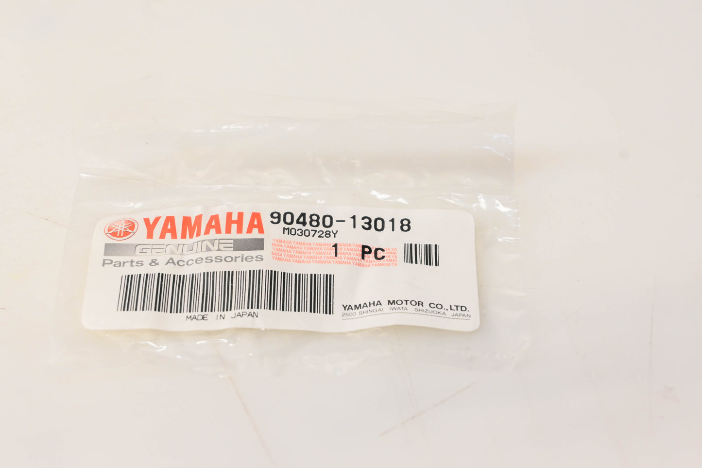 New OEM Yamaha 90480-13018-00 Grommet NOS