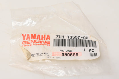 New OEM Yamaha 7UH-13557-00-00 Gasket NOS