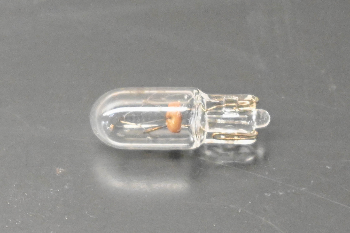New OEM Yamaha 6Y5-83518-00-00 Bulb NOS