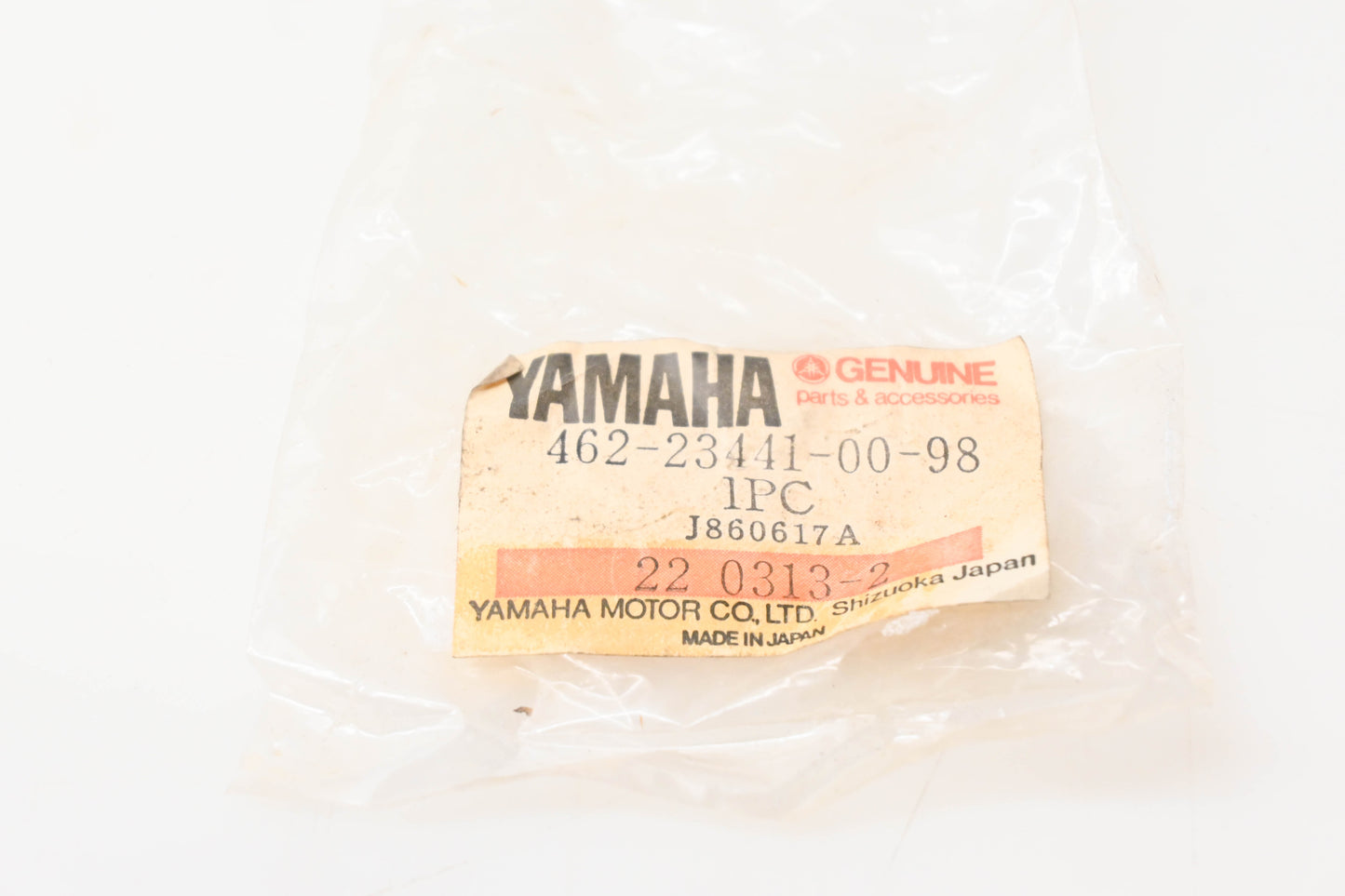 New OEM Yamaha 462-23441-00-98 Upper Handle holder NOS