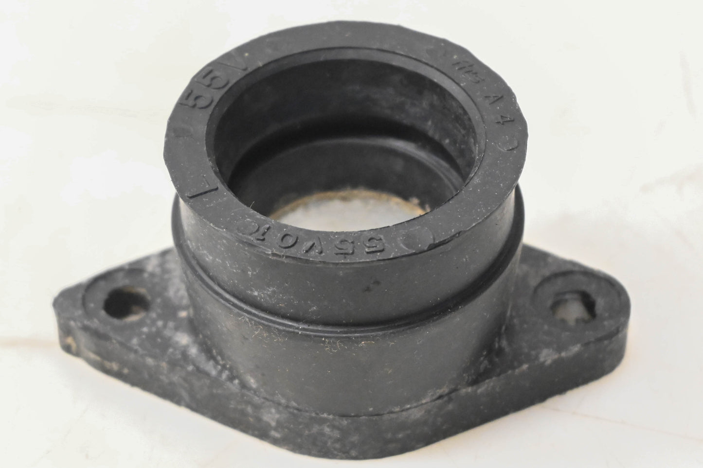 New OEM Yamaha 55V-13586-01-00 Carburetor Joint NOS