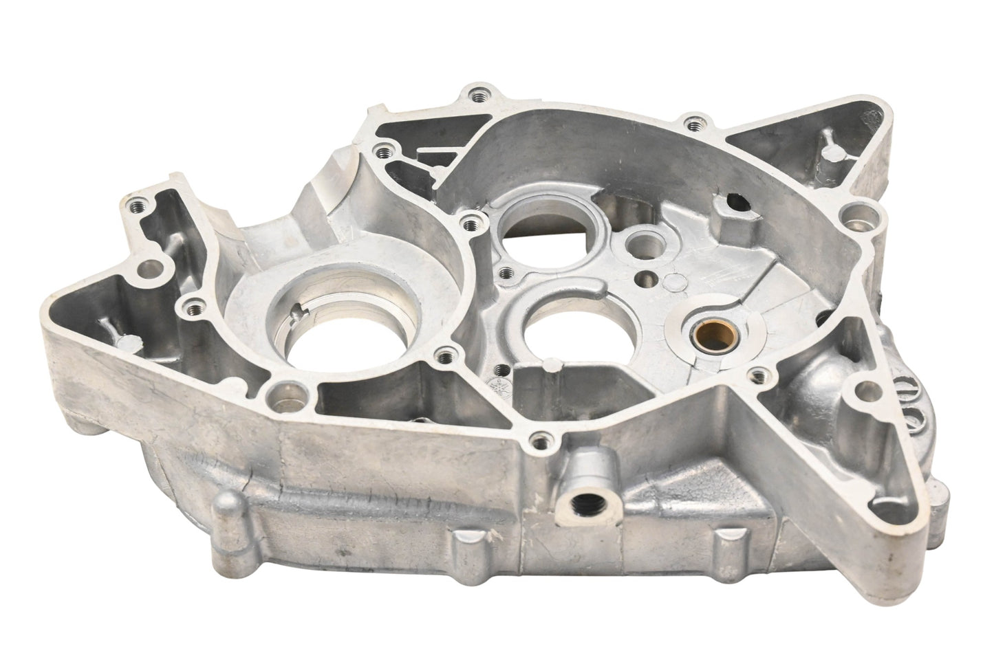 New OEM Yamaha 353-15121-00-00 Crankcase NOS