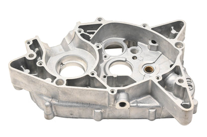 New OEM Yamaha 353-15121-00-00 Crankcase NOS
