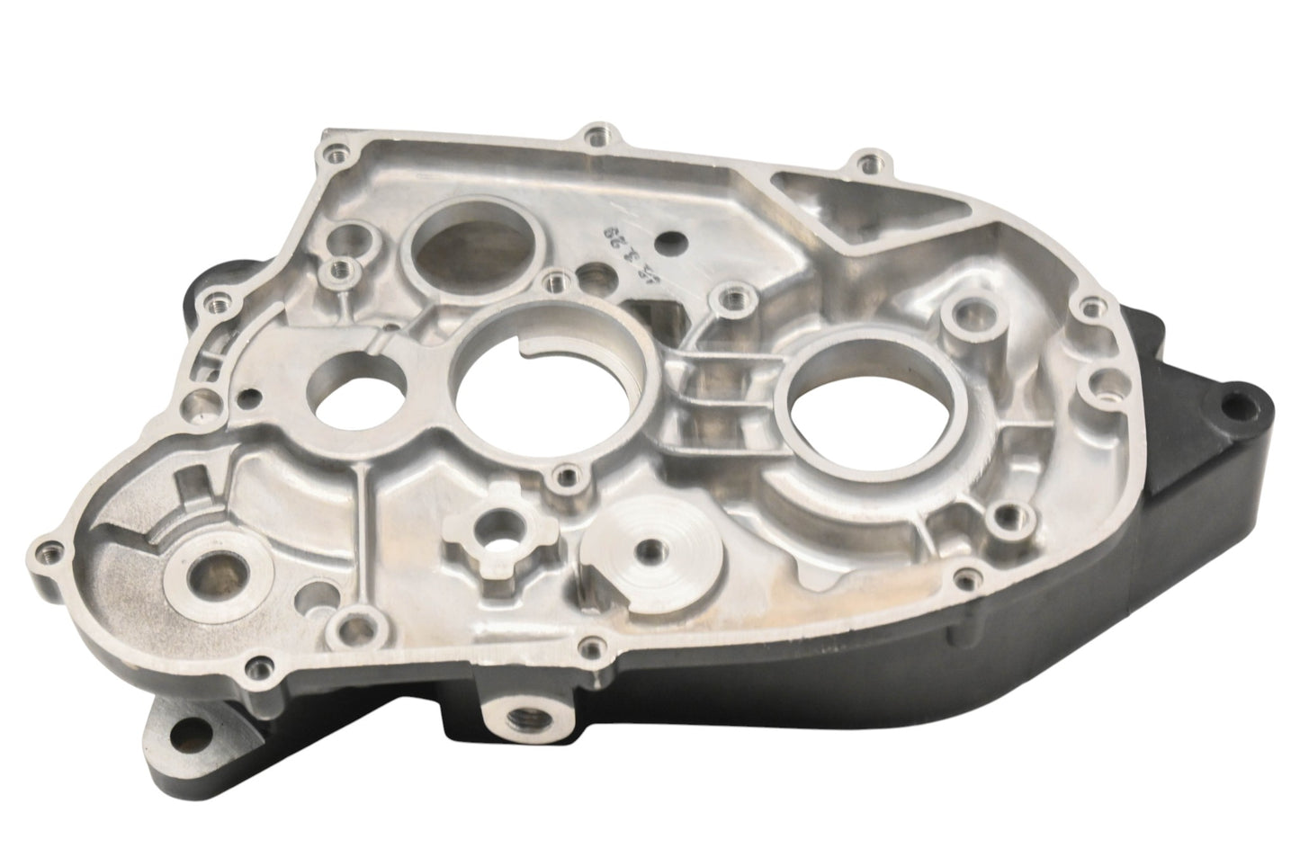 New OEM Yamaha 437-15121-02-00, 3R3-14452-00-00 Crankcase NOS