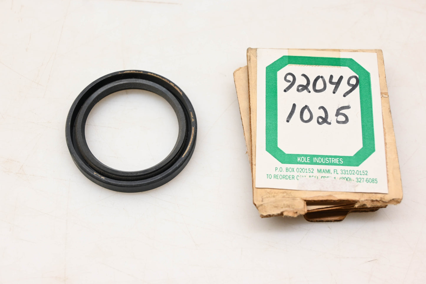 New OEM Kawasaki 92049-1025 Oil Seal NOS