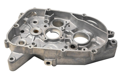 New OEM Yamaha 3T2-15111-01-00 Right Side Engine Case NOS