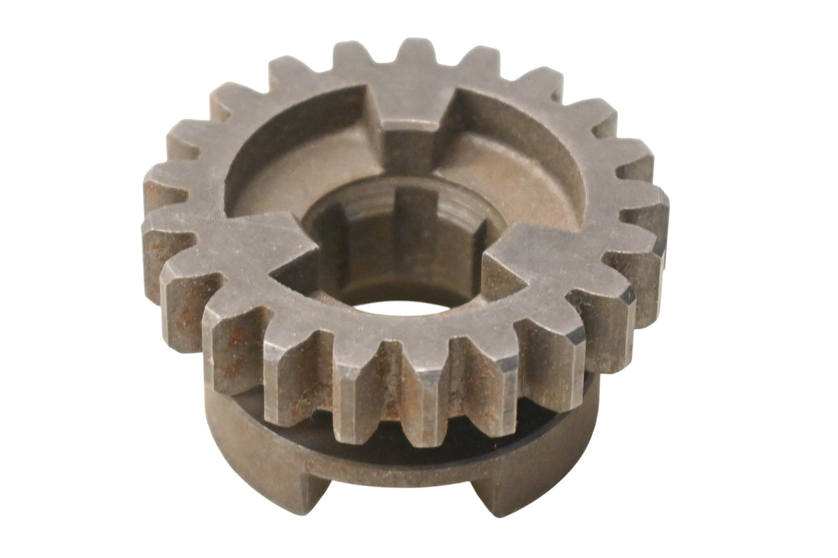 New OEM Suzuki 24231-46000 Third Drive Gear NOS