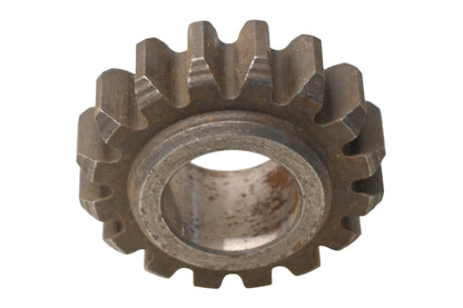 New OEM Suzuki 24221-29100 2nd Drive Gear NOS