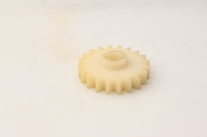 New OEM Yamaha 170-13178-00-00 Oil Pump Drive Gear NOS