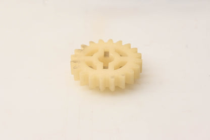 New OEM Yamaha 170-13178-00-00 Oil Pump Drive Gear NOS