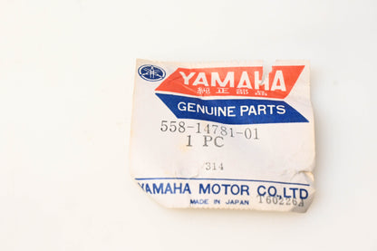 New OEM Yamaha 558-14781-01-00 Muffler Mounting Bracket NOS