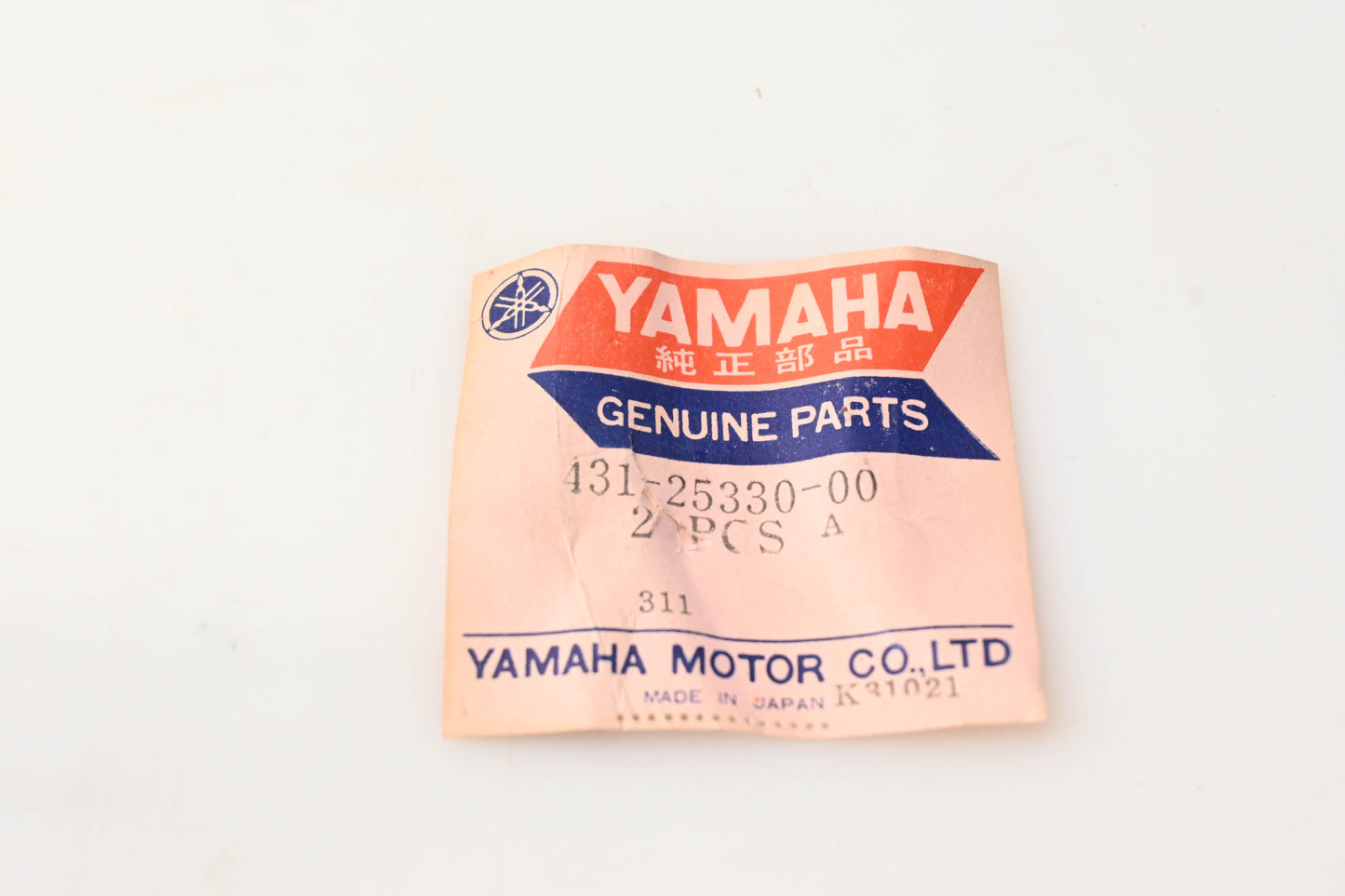 New OEM Yamaha 431-25330-00-00 Rear Brake Shoe Kit NOS