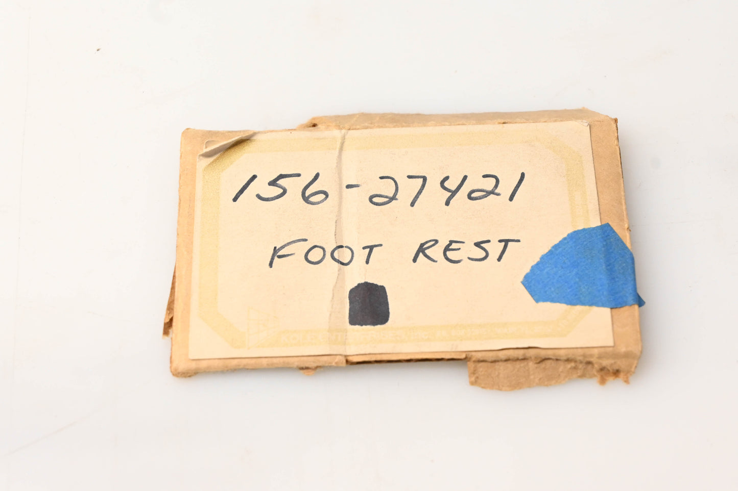 New OEM Yamaha 156-27421-00-00 Left Rear Foot Peg NOS