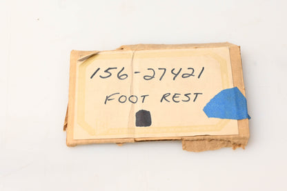 New OEM Yamaha 156-27421-00-00 Left Rear Foot Peg NOS