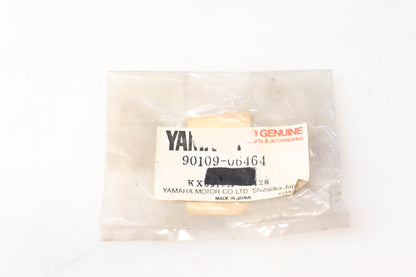 New OEM Yamaha 90109-06464-00 Bolt NOS