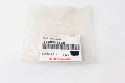 New OEM Kawasaki 92009-1530 Screw NOS