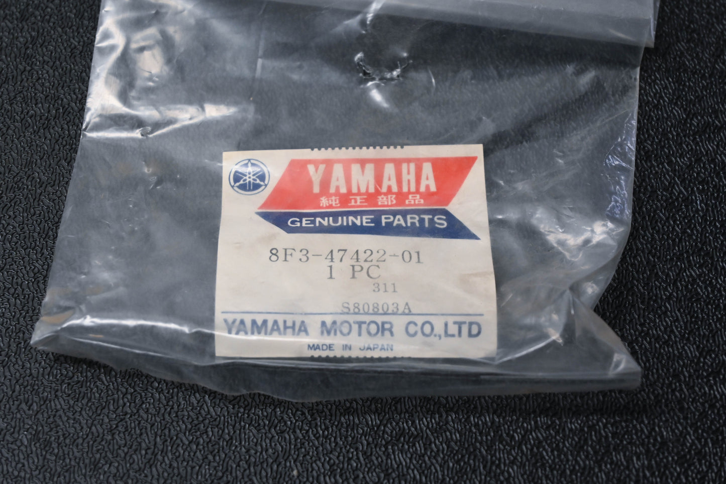 New OEM Yamaha 8F3-47422-01-00 Sliding Runner NOS