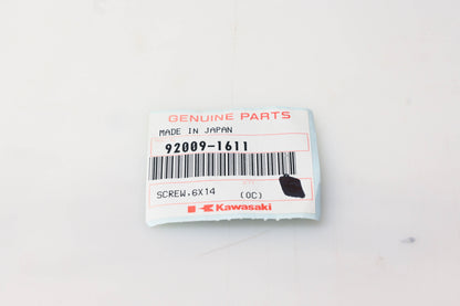 New OEM Kawasaki 92009-1611 Screw NOS
