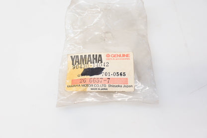 New OEM Yamaha 90430-14042-00 Oil Pump Gasket NOS
