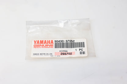 New OEM Yamaha 90430-37052-00 Gasket NOS