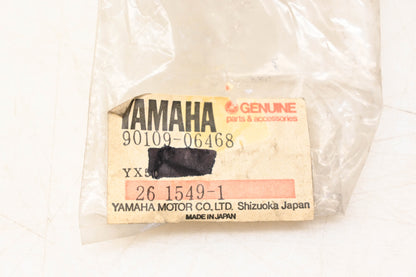 New OEM Yamaha 90109-06468-00 Bolt NOS