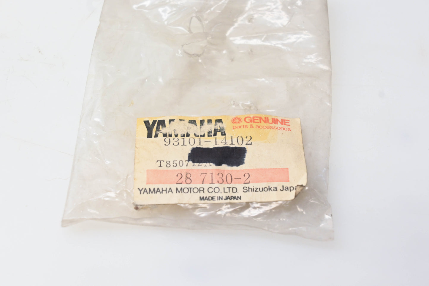 New OEM Yamaha 93101-14102-00 Oil Seal NOS