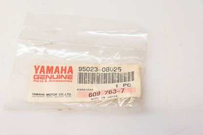 New OEM Yamaha 95023-08025-00 Flanged Bolt NOS