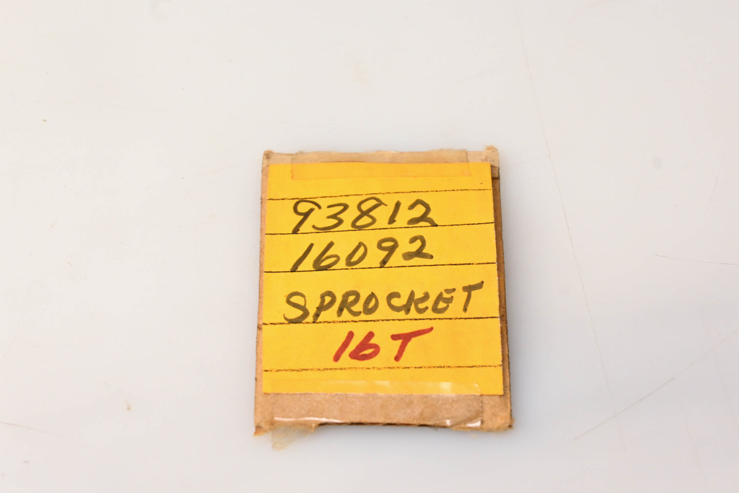 New OEM Yamaha 93812-16092-00 Drive Sprocket NOS