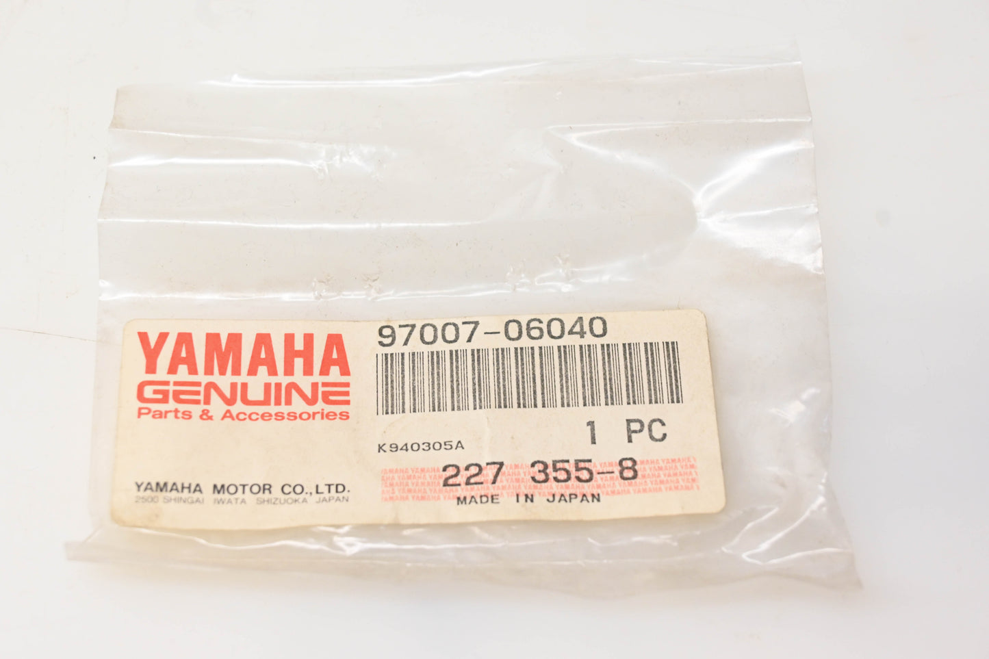 New OEM Yamaha 97007-06040-00 Bolt NOS