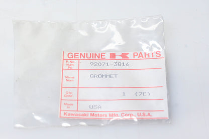 New OEM Kawasaki 92071-3816 Grommet NOS