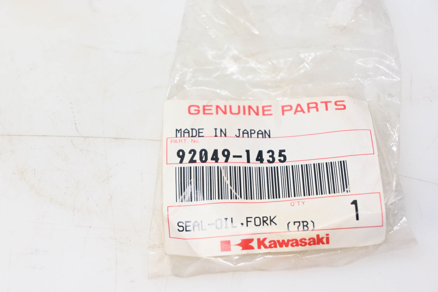 New OEM Kawasaki 92049-1435 Oil Seal NOS
