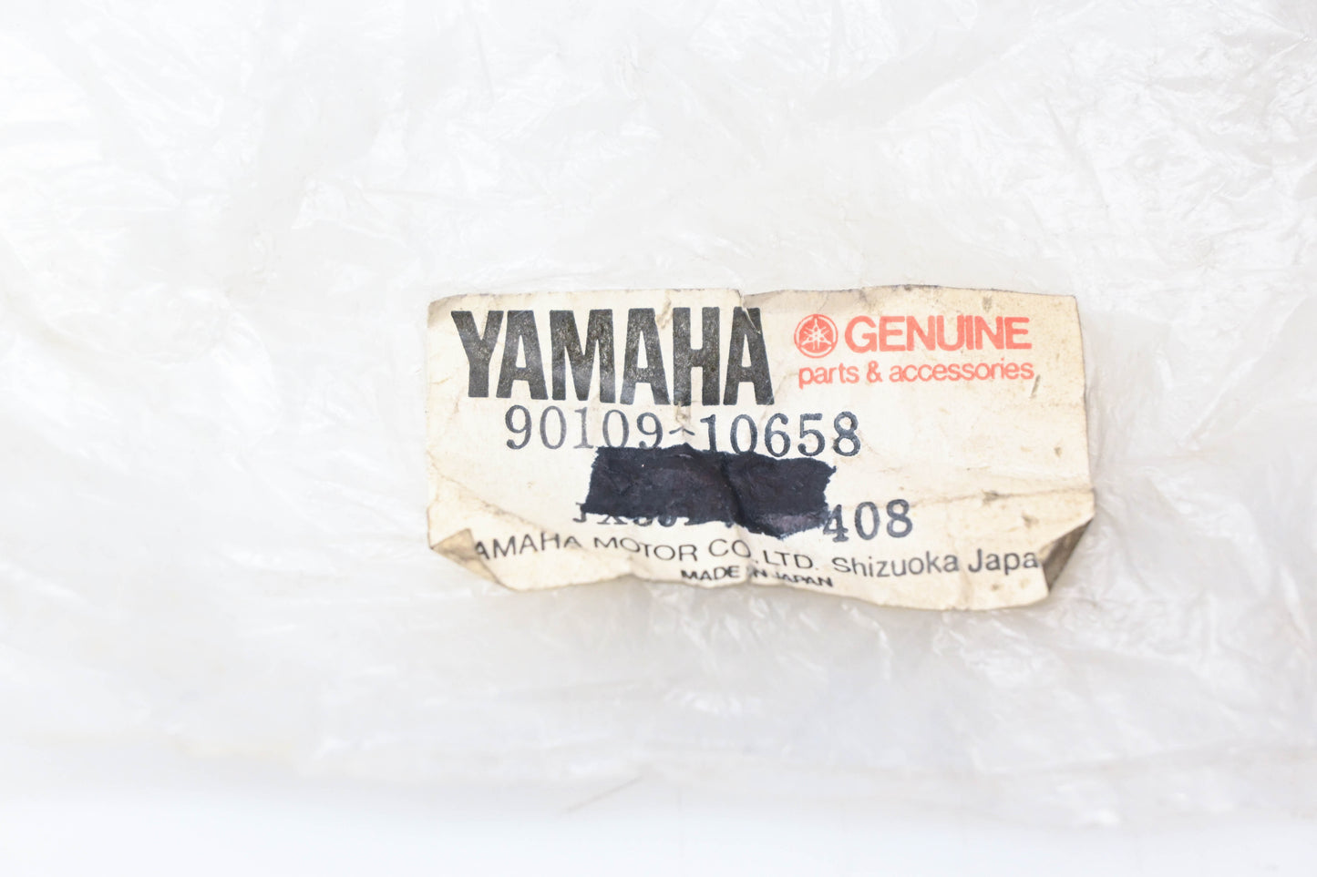 New OEM Yamaha 90109-10658-00 Bolt NOS