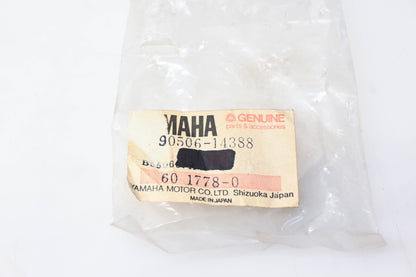 New OEM Yamaha 90506-14388-00 Tension Spring NOS