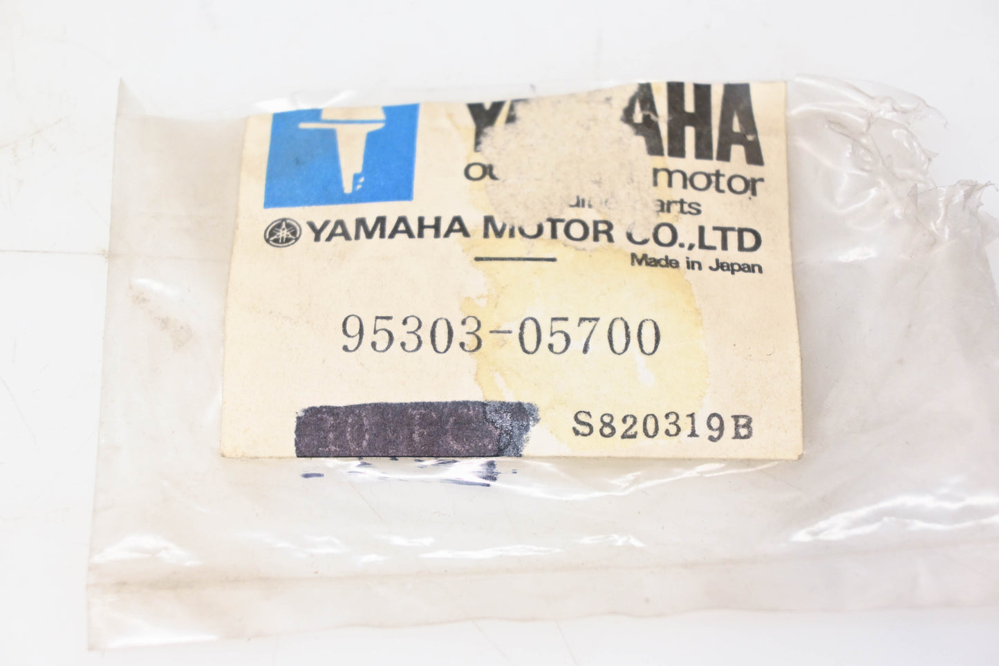 New OEM Yamaha 95303-05700-00 Nut NOS