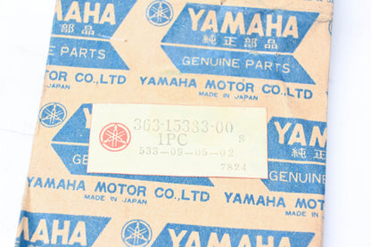 New OEM Yamaha 363-15383-00-00 Bearing Cover NOS