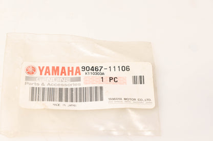 Yamaha 90467-11106-00 Clip NOS