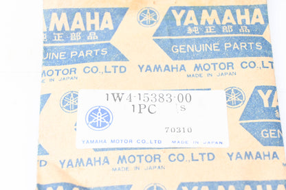 Yamaha 1W4-15383-00-00 Transmission Plate Cover NOS