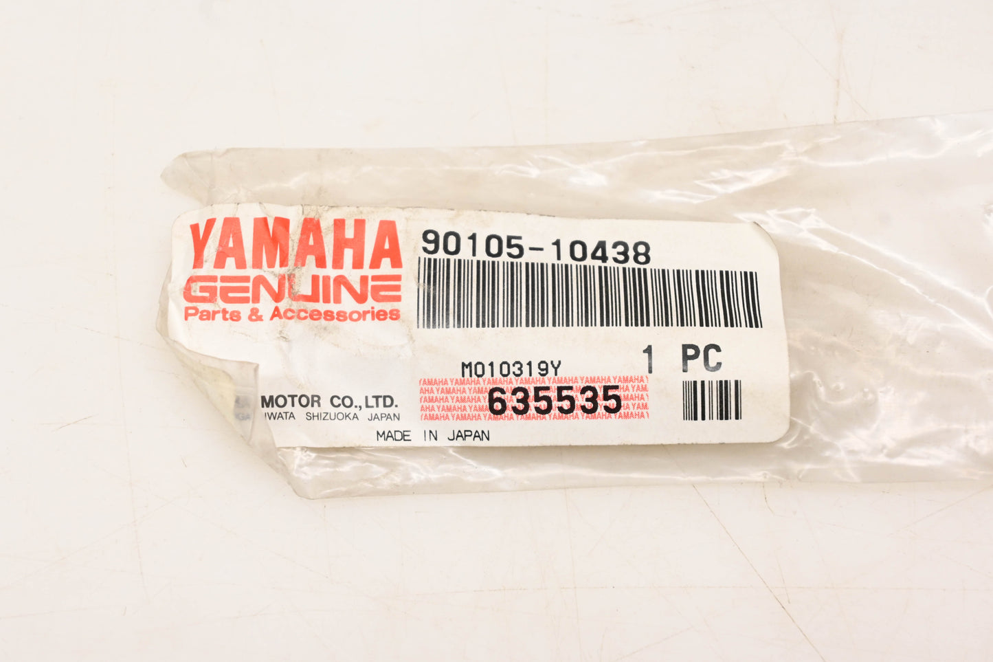 New OEM Yamaha 90105-10438-00 Bolt NOS
