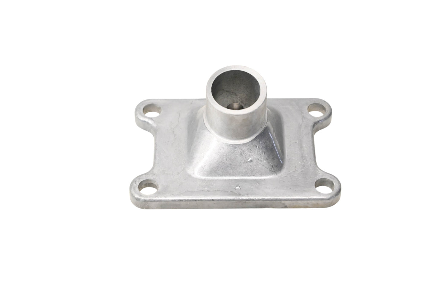 Yamaha 367-13565-00-00 Carburetor Joint NOS