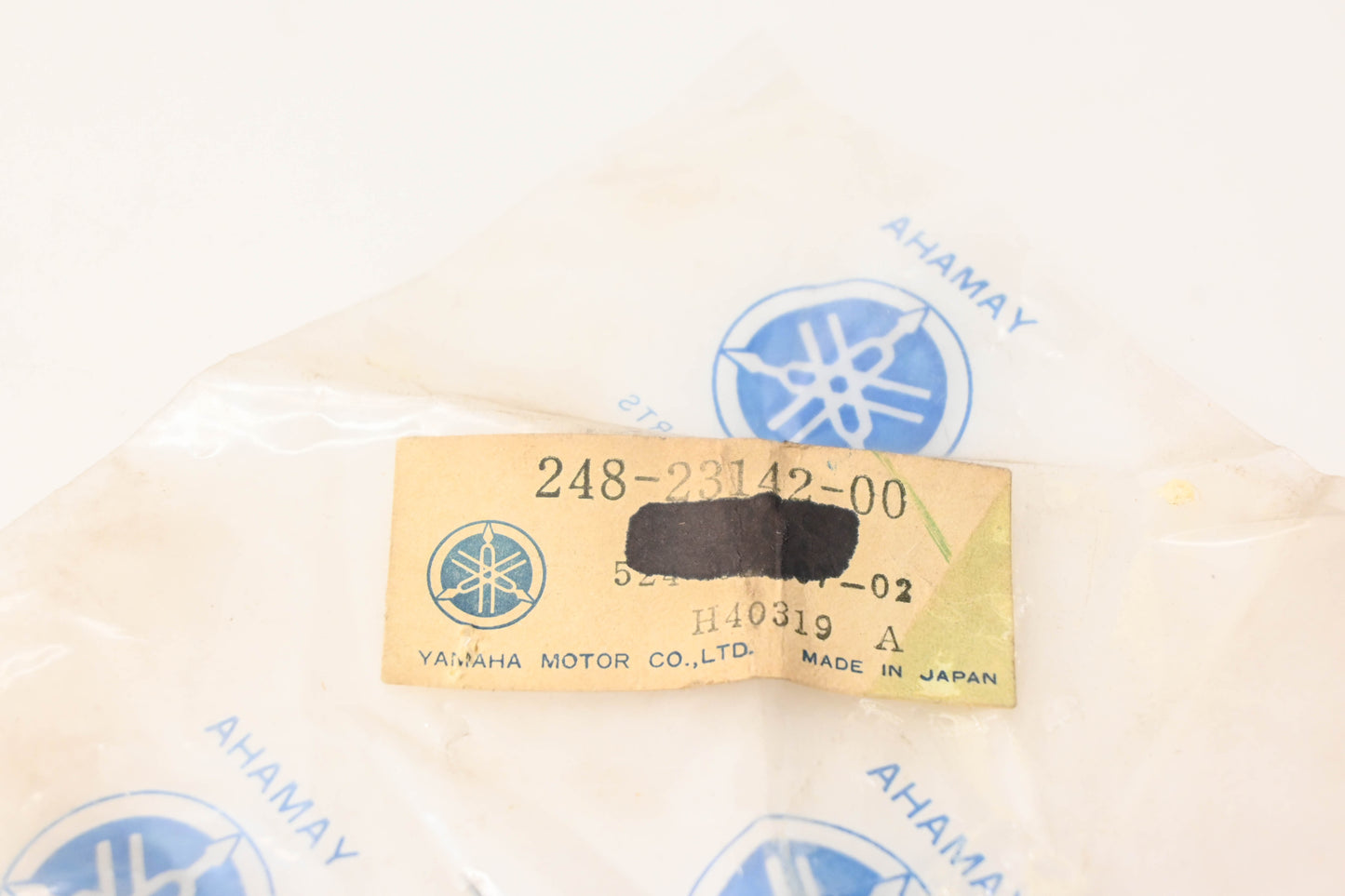 New OEM Yamaha 248-23142-00-00 Upper Valve Spring Seat NOS