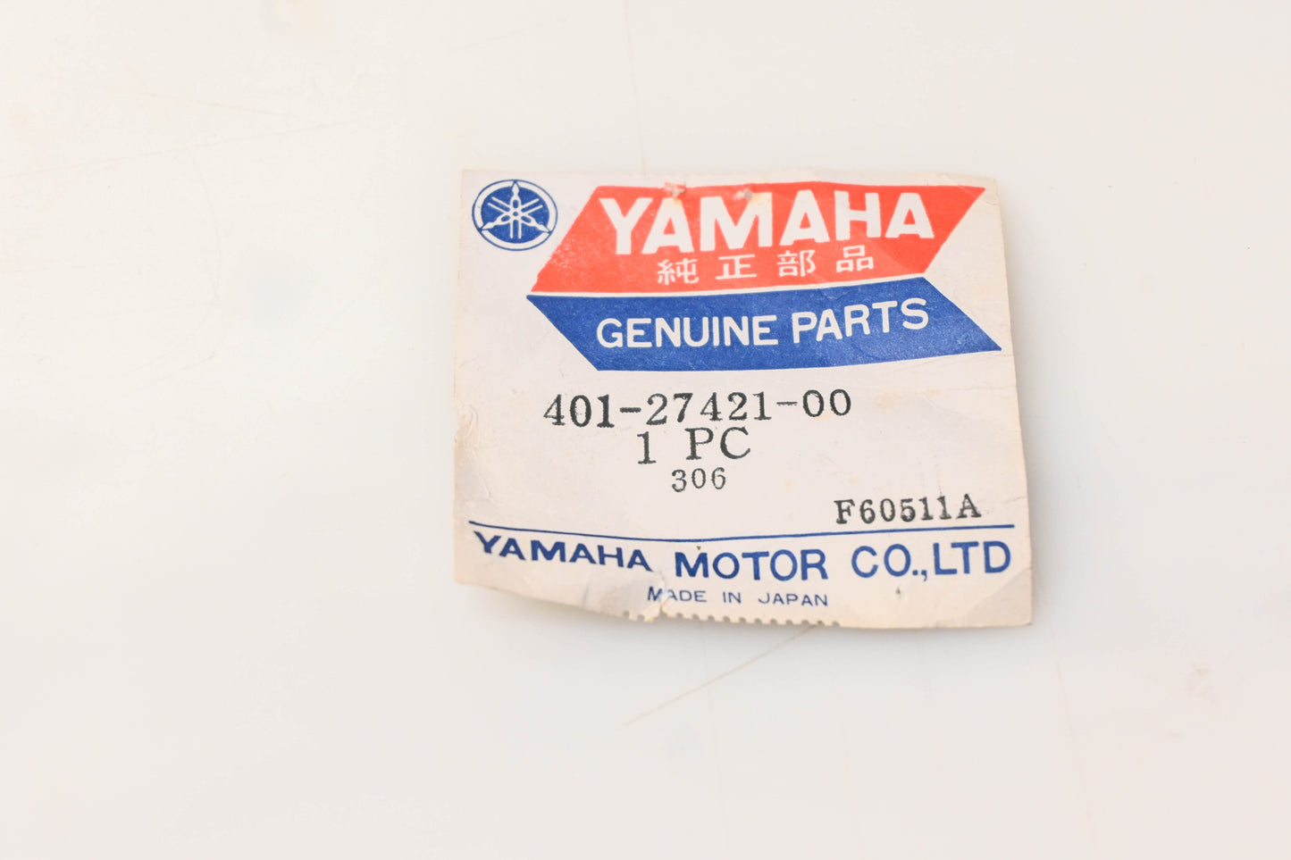 New OEM Yamaha 401-27421-00-00 Foot Rest NOS