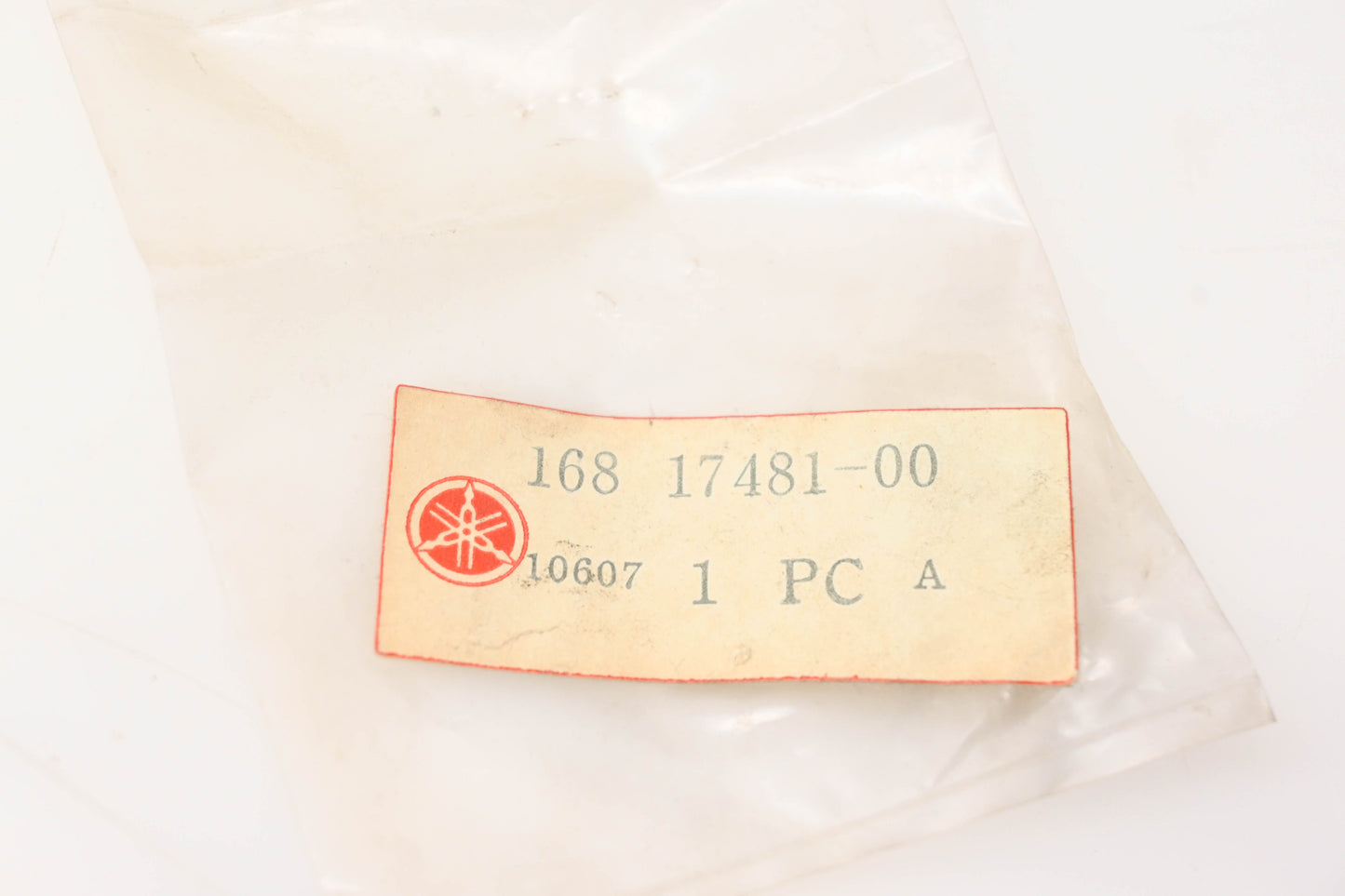 New OEM Yamaha 168-17481-00-00 Plug NOS