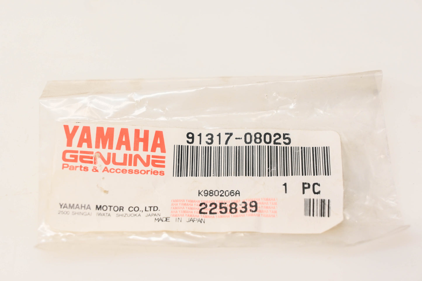 New OEM Yamaha 91317-08025-00 Bolt NOS
